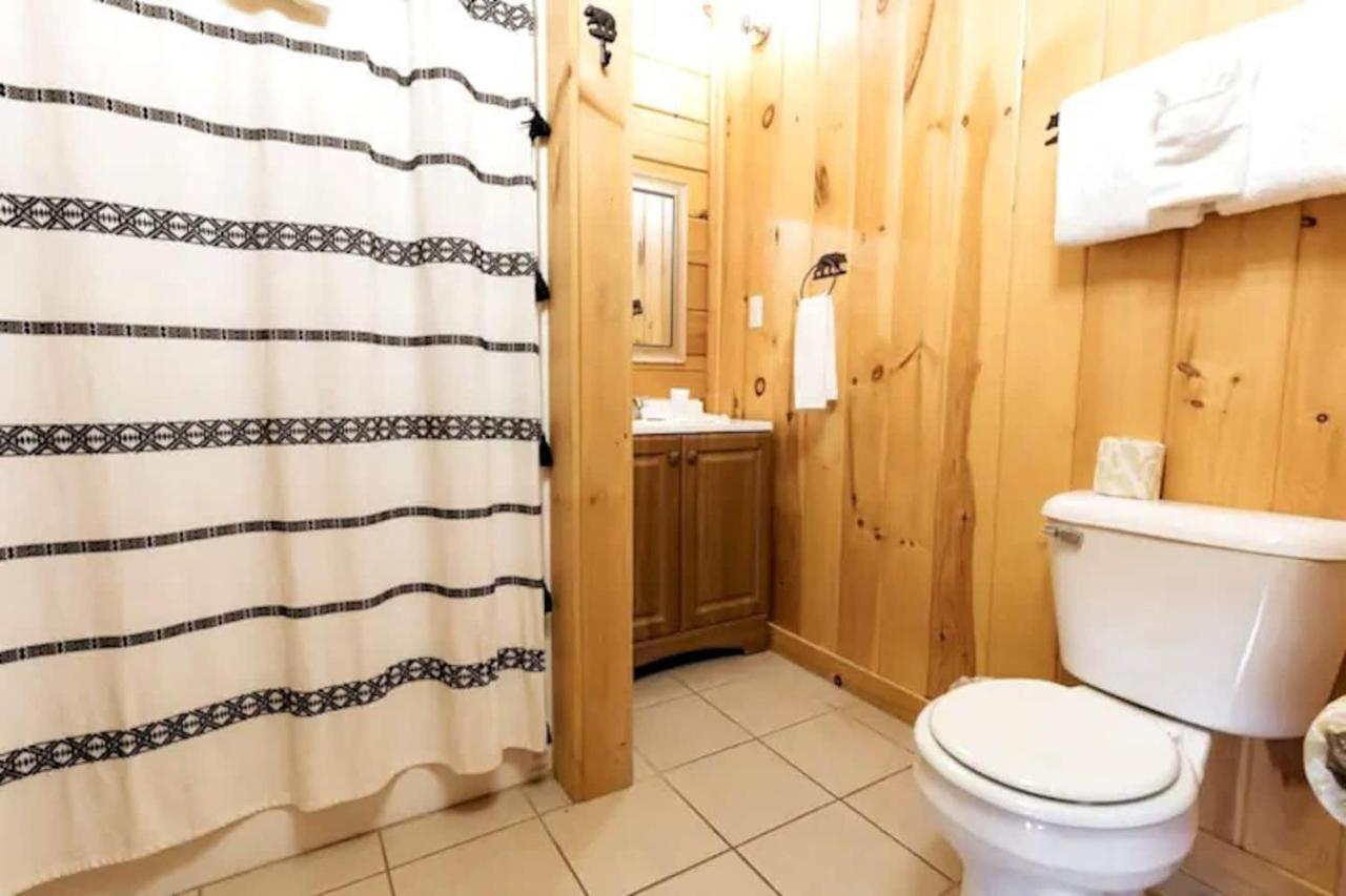 Smoky Mtn Hideaway - Cabin W/ Hot Tub & Pool Table Sevierville Exterior foto
