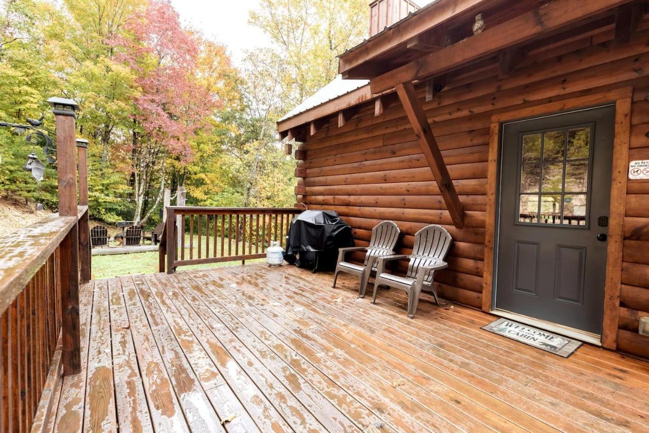 Smoky Mtn Hideaway - Cabin W/ Hot Tub & Pool Table Sevierville Exterior foto