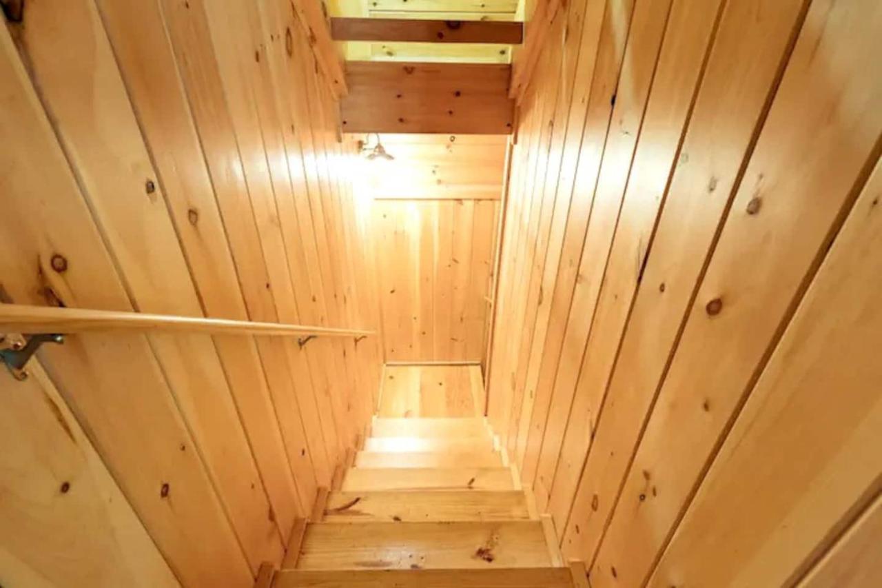 Smoky Mtn Hideaway - Cabin W/ Hot Tub & Pool Table Sevierville Exterior foto