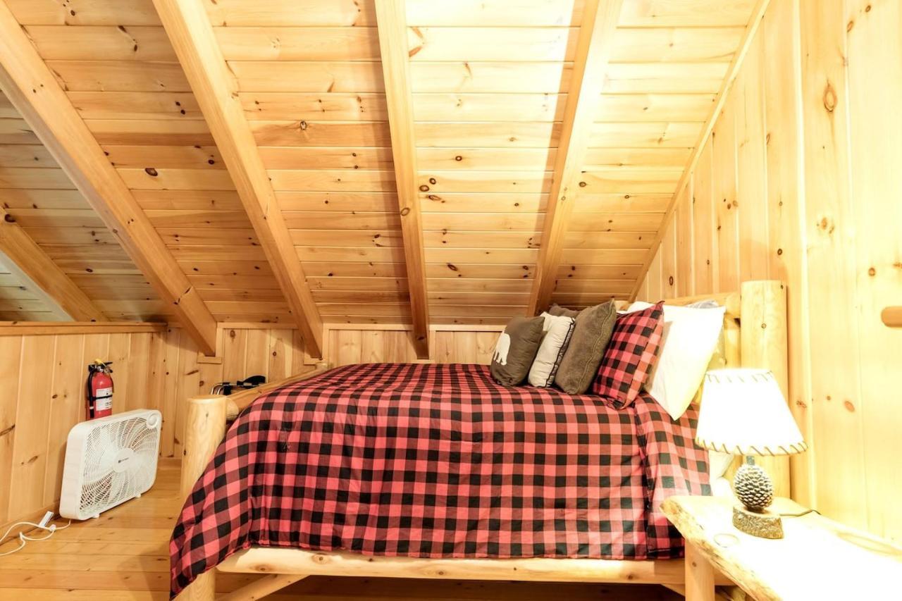Smoky Mtn Hideaway - Cabin W/ Hot Tub & Pool Table Sevierville Exterior foto