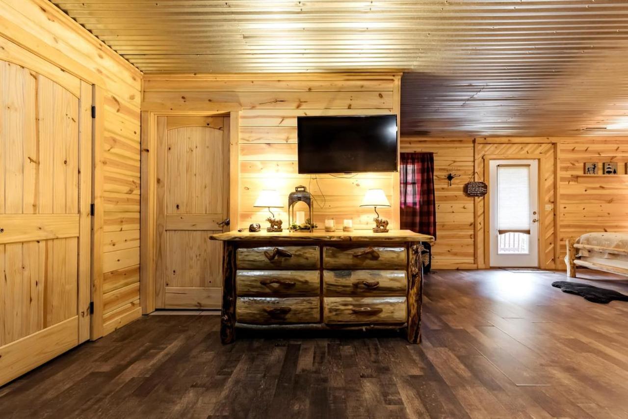 Smoky Mtn Hideaway - Cabin W/ Hot Tub & Pool Table Sevierville Exterior foto